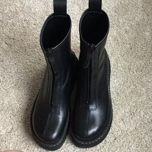 E8 miista boots